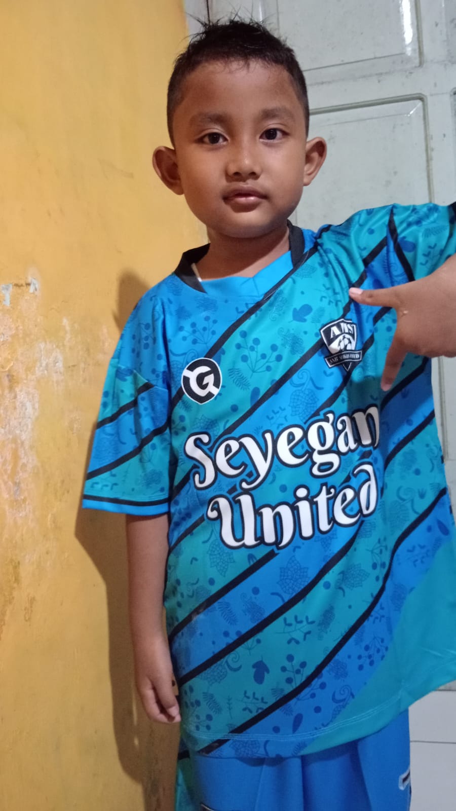 AZZAM KHALIF PUTRA ELPRAN